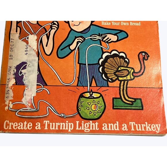 Childrens Playcraft Magazine November 1977 - Picture 5 of 16